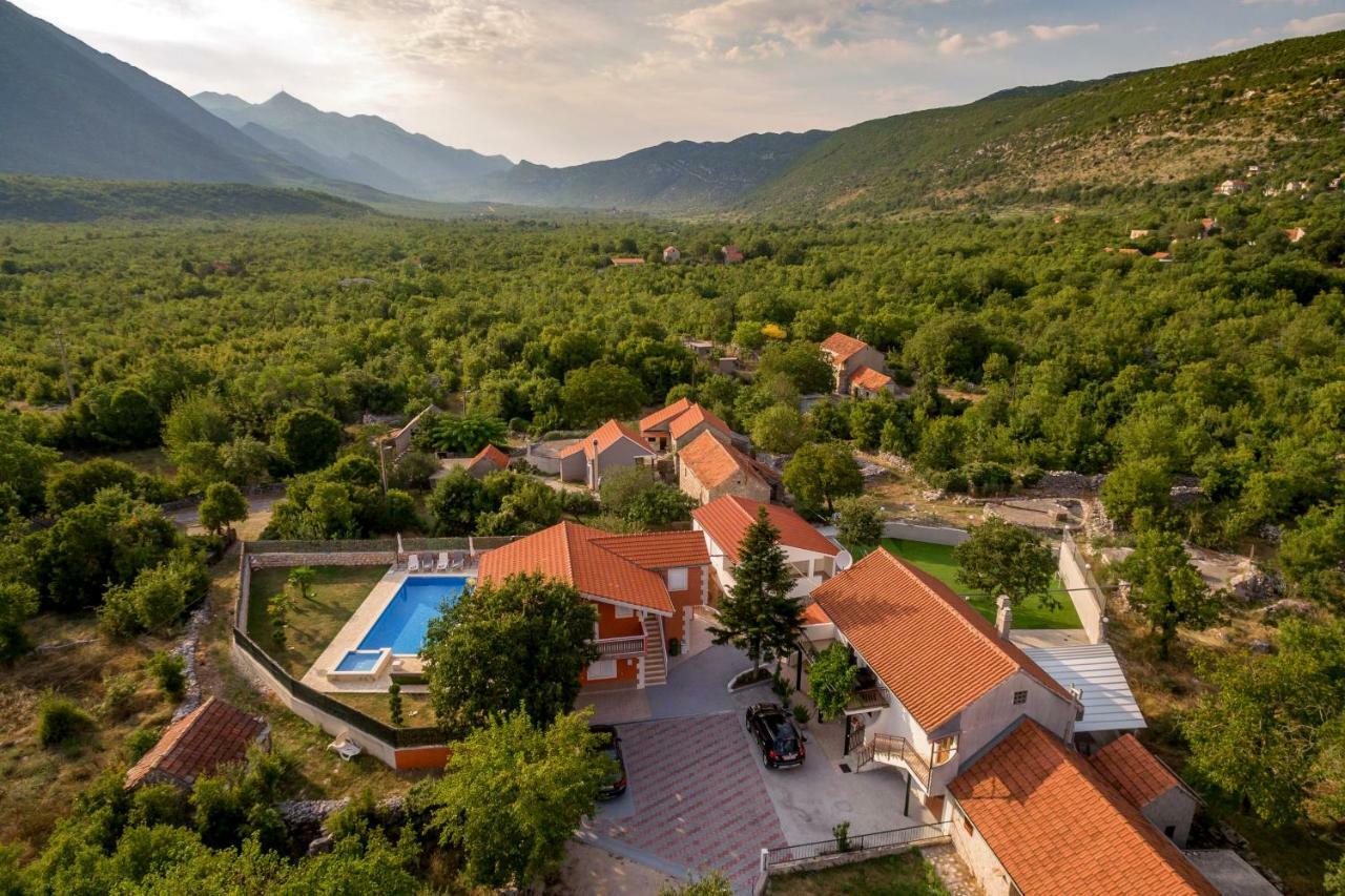 Luxury Villa Poquito Zagvozd Exteriör bild