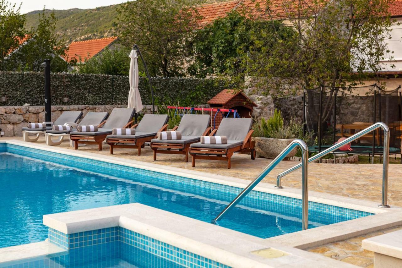 Luxury Villa Poquito Zagvozd Exteriör bild