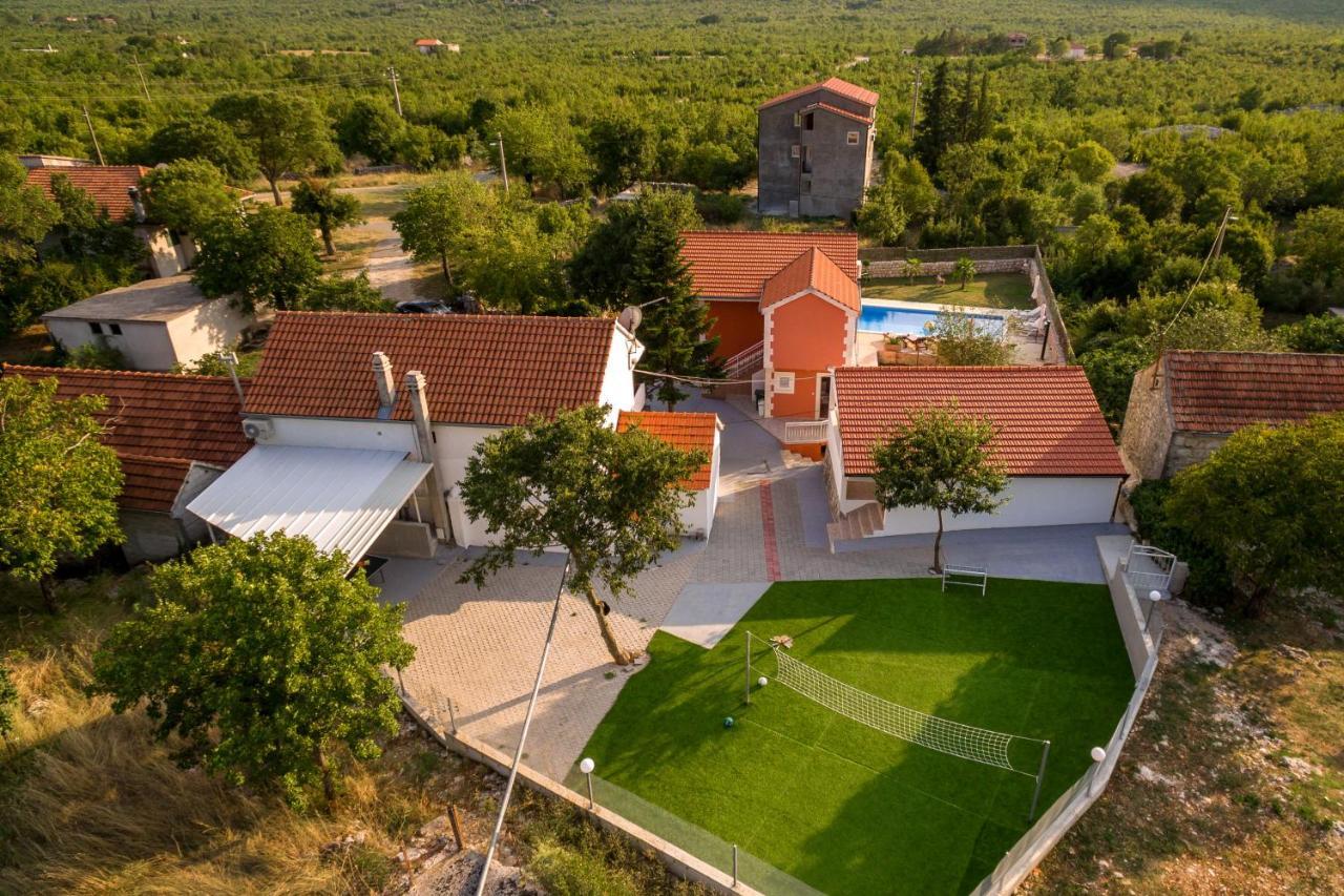 Luxury Villa Poquito Zagvozd Exteriör bild