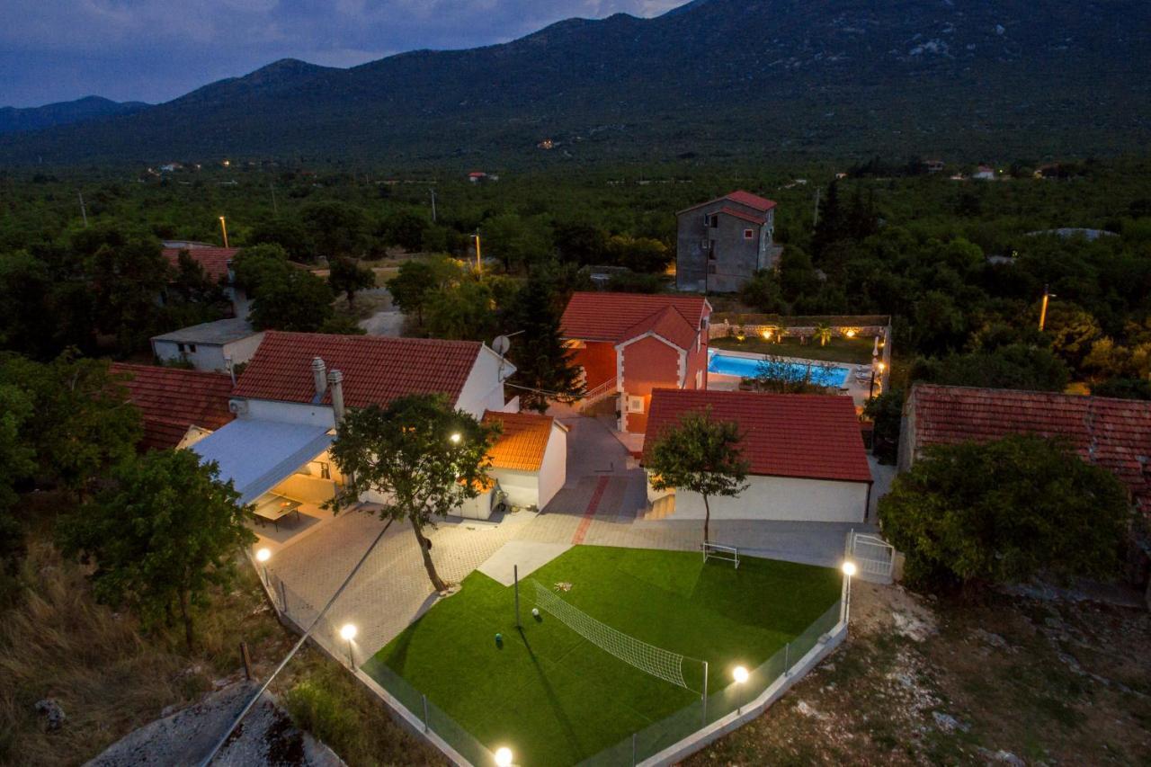 Luxury Villa Poquito Zagvozd Exteriör bild